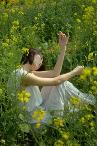 YiTuYu Art Language Vol.10186 Featuring Xin Jie: A Stunning 33-Page Visual Gallery - image 2