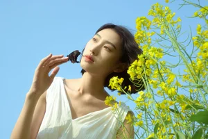 YiTuYu Art Language Vol.10186 Featuring Xin Jie: A Stunning 33-Page Visual Gallery - image 29