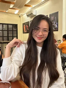 Phan Như Thảo Radiates Confidence at Court: Stunning Candid Photos and Her Inspiring Fitness Journey - image 0
