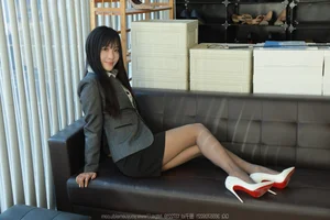 Sophisticated Grace: Wanping Features in the IESS Gentle S Photo Gallery - image 70