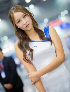 Ultimate Collection: Top 99+ Stunning and Trendy Korean Influencer and Fashion Portraits for Modern Style Inspiration - image 77