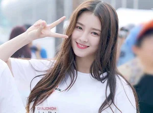 Ultimate Collection: Top 99+ Stunning and Trendy Korean Influencer and Fashion Portraits for Modern Style Inspiration - image 82