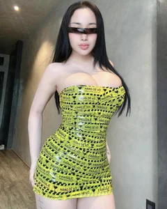 Elegant Beauty Gallery: Captivating Portraits of Dương Nguyệt Cầm and Modern Aesthetic Trends - image 44