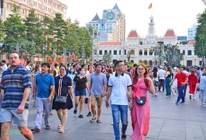 Vietnam Tourism Boom: Positive Trends in the Year of the Dragon - image 0
