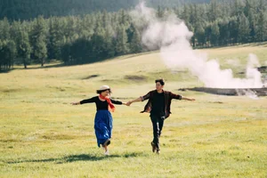 A Decade of Love and Travel: The Vietnamese Couple Redefining Commitment - image 0