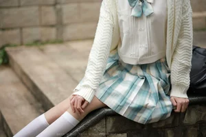 IESS Tuantuan JK Uniform Gallery: Long Legs and Youthful Style - image 19