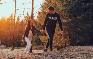 Aneta Nguyen Stuns in Bikini: Meet the Gorgeous Wife of Goalkeeper Filip Nguyen - image 0