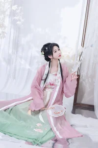 Exquisite Artistry in YiTuYu Art Language Vol.6225 Starring Qi Luo Sheng De Xiao Su Su - image 4